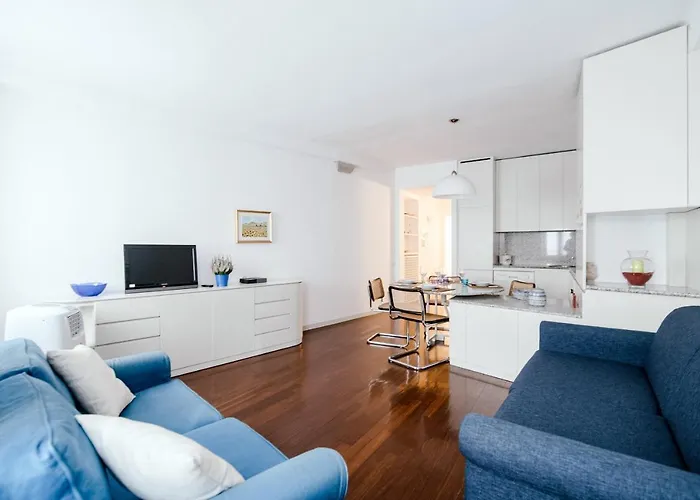 Downtown Como-porta Torre Flat Apartment Como