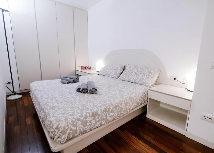 Downtown Como-porta Torre Flat