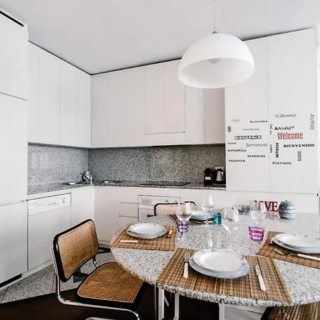 Downtown Como-porta Torre Flat شقة *